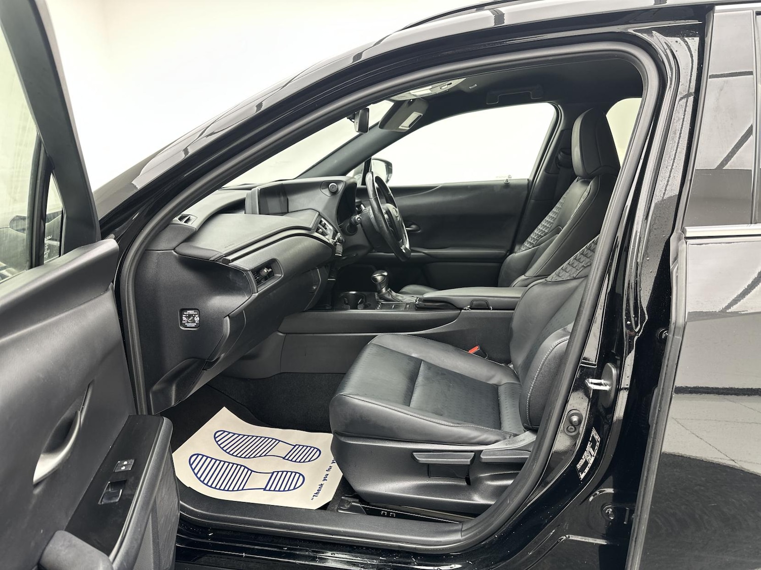 Used Lexus UX 2022 for sale - 76700534: Photo 32