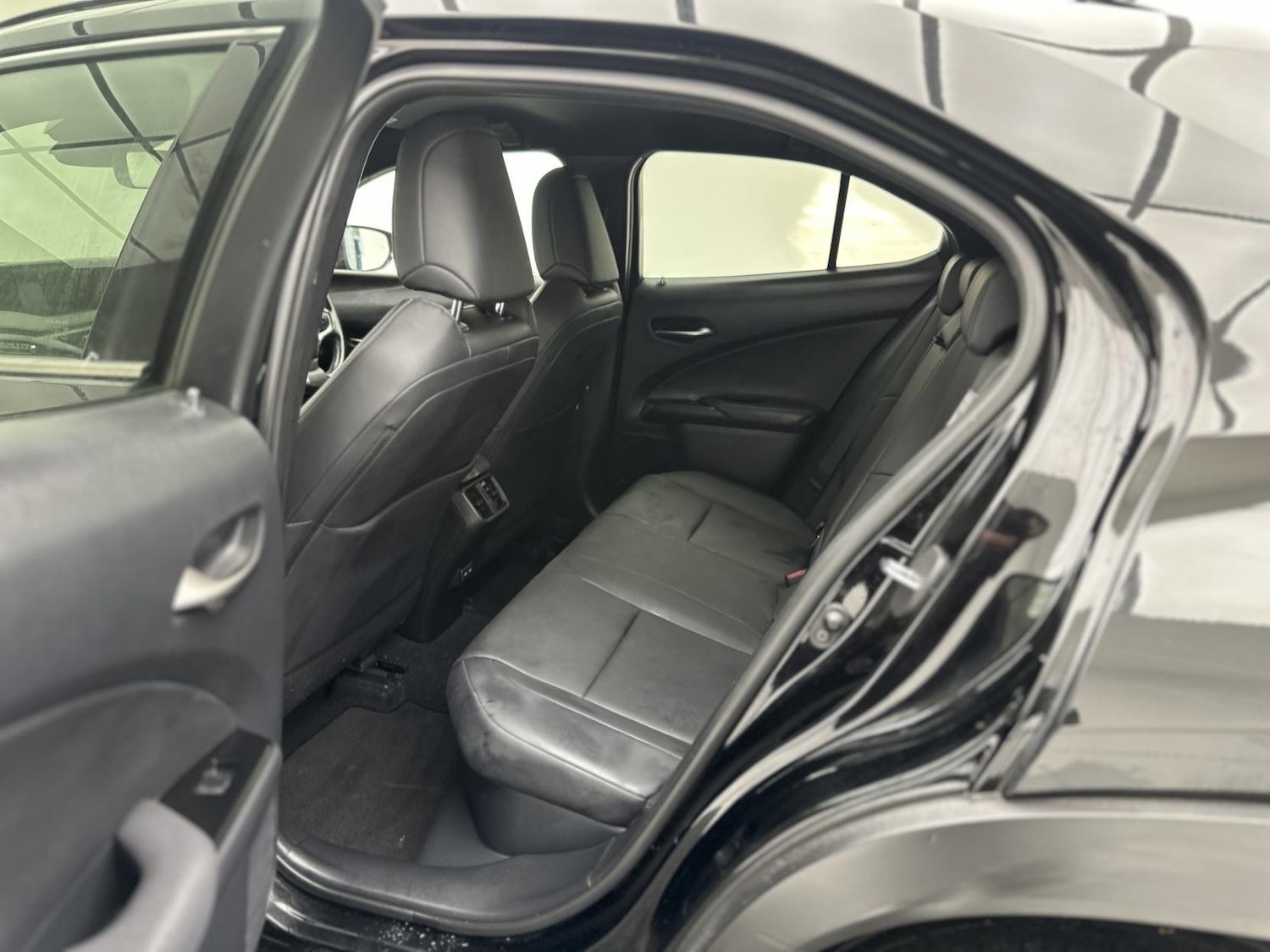 Used Lexus UX 2022 for sale - 76700534: Photo 37