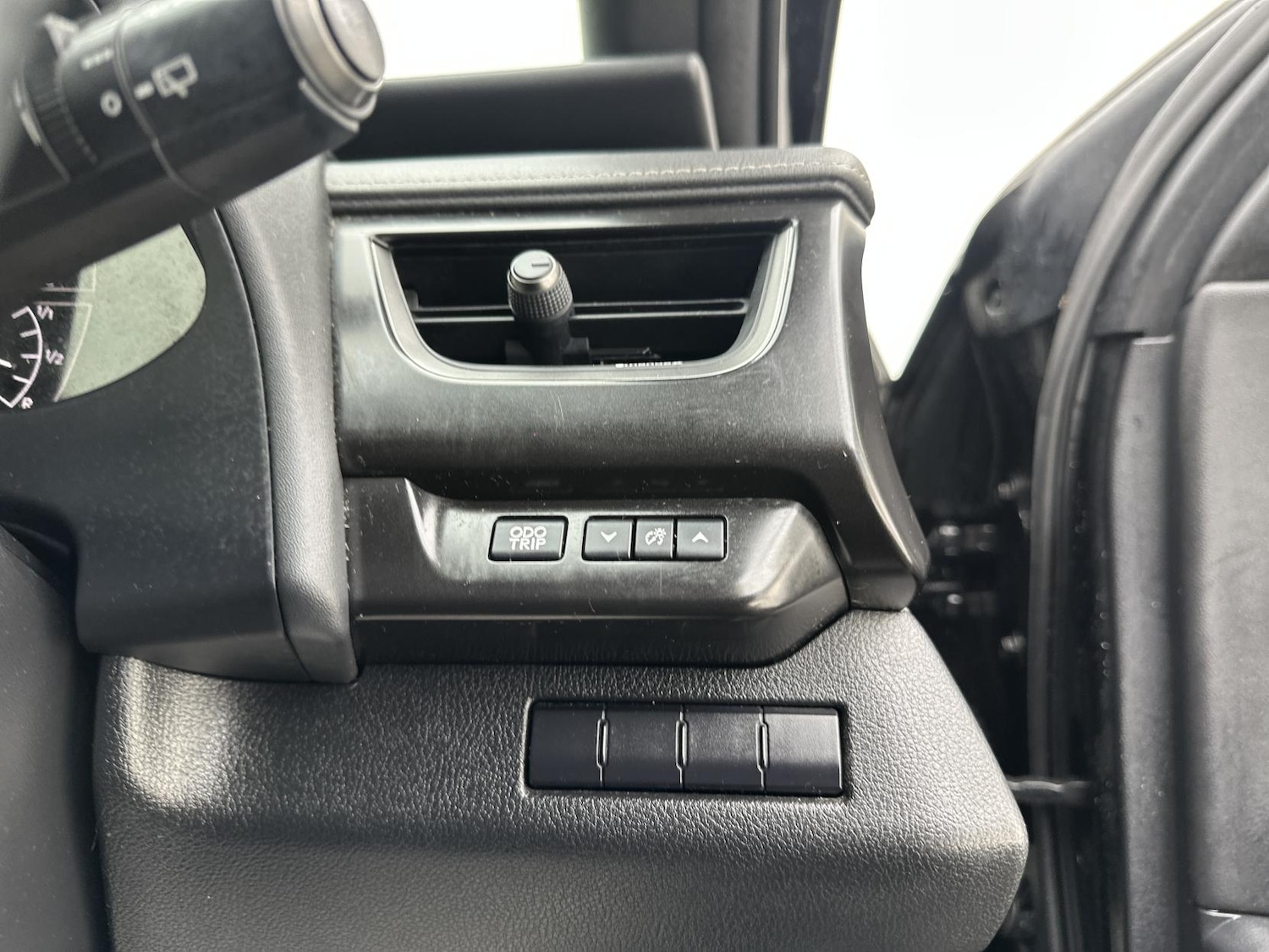 Used Lexus UX 2022 for sale - 76700534: Photo 39