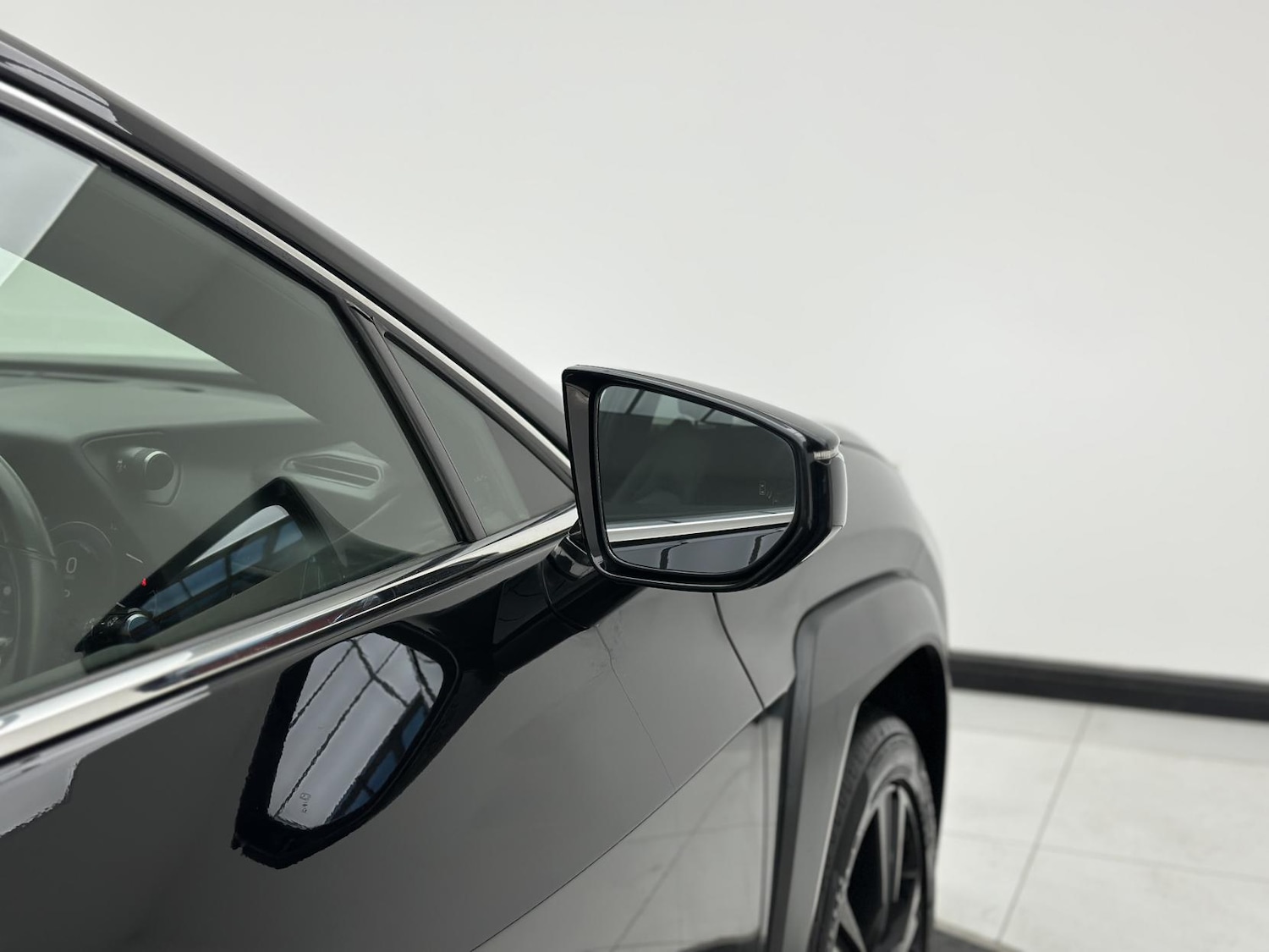 Used Lexus UX 2022 for sale - 76700534: Photo 53