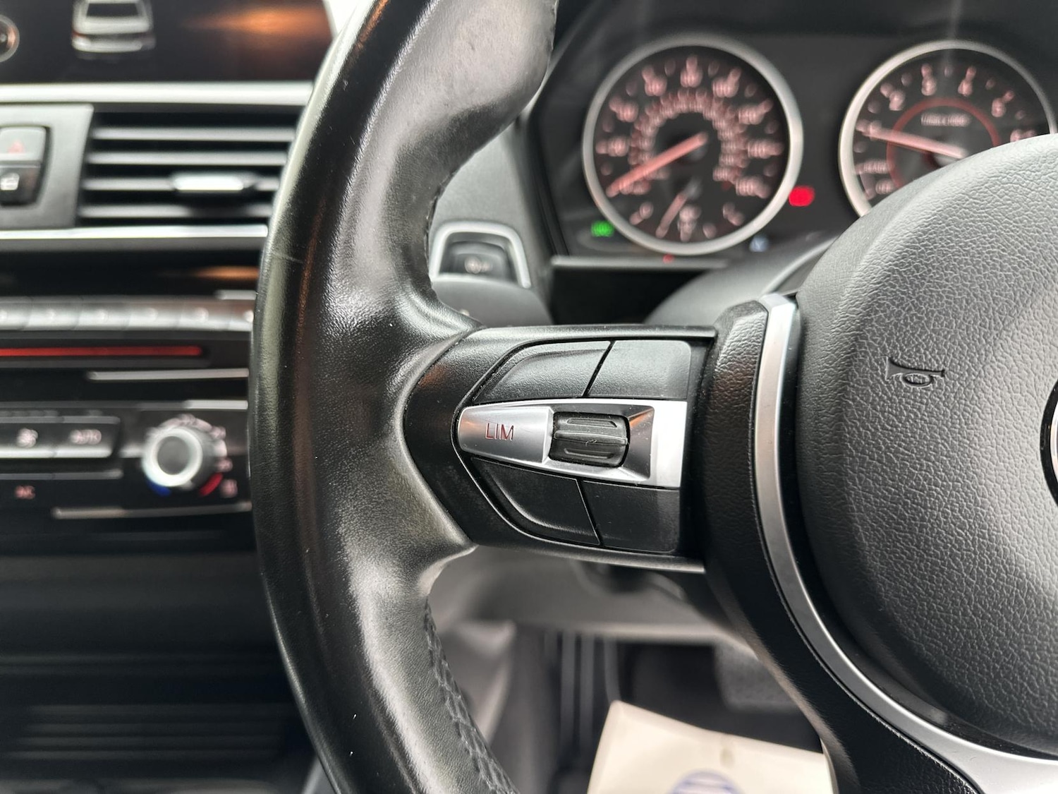 Used BMW 2 Series 2015 for sale - 77342970: Photo 25