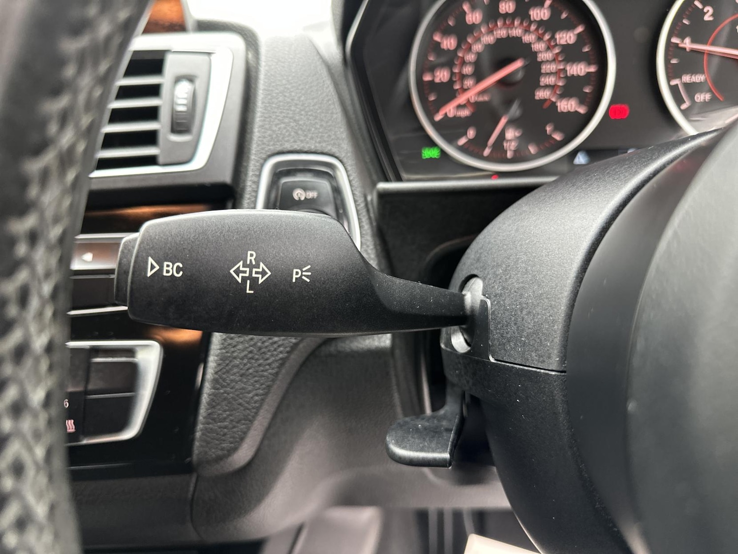 Used BMW 2 Series 2015 for sale - 77342970: Photo 28