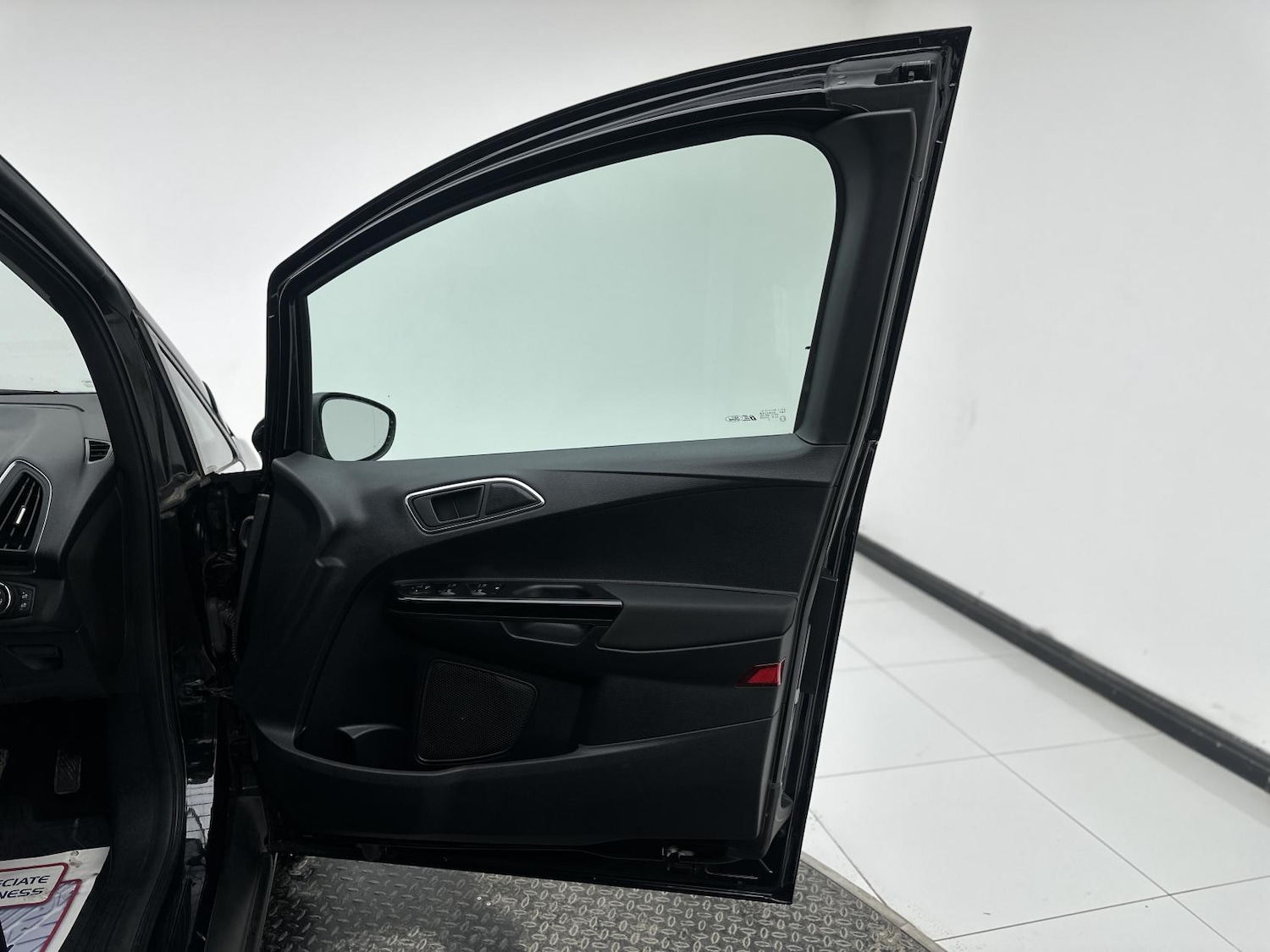 Used Ford B-MAX 2015 for sale - 78099750: Photo 17