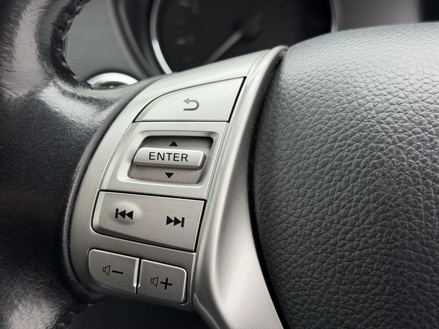 Used Nissan Qashqai 2016 for sale - 76709816: Photo 30