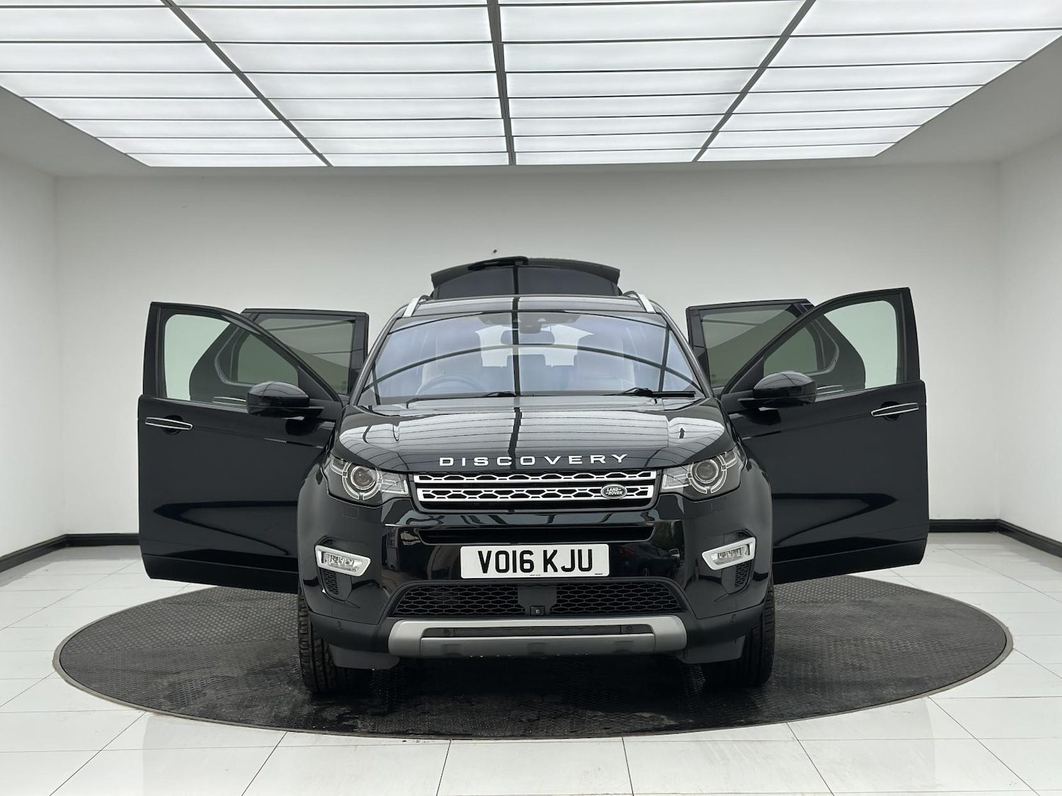 Used Land Rover Discovery Sport 2016 for sale - 77045548: Photo 13