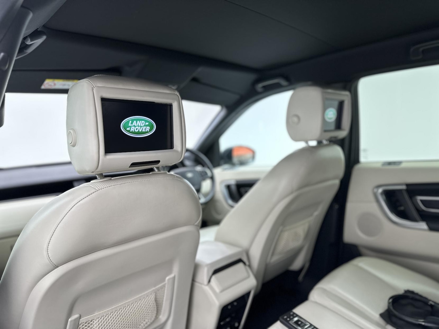 Used Land Rover Discovery Sport 2016 for sale - 77045548: Photo 38