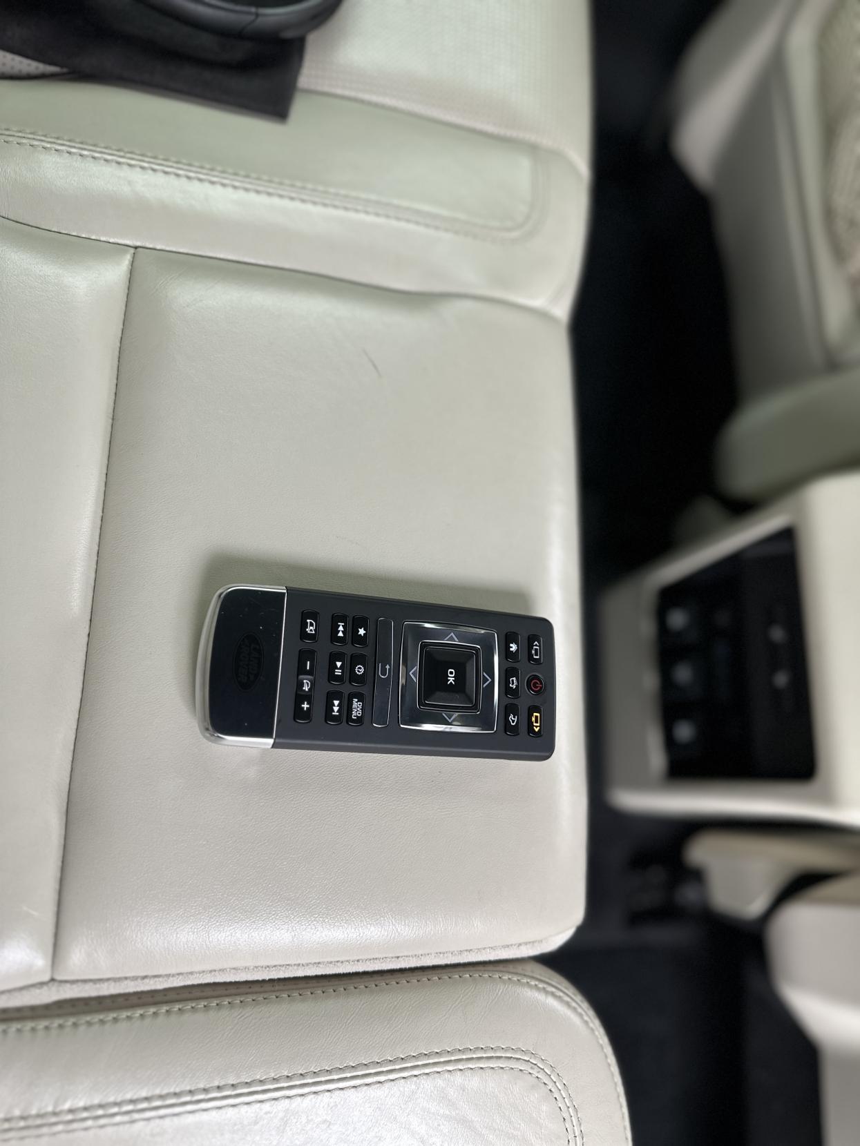 Used Land Rover Discovery Sport 2016 for sale - 77045548: Photo 42