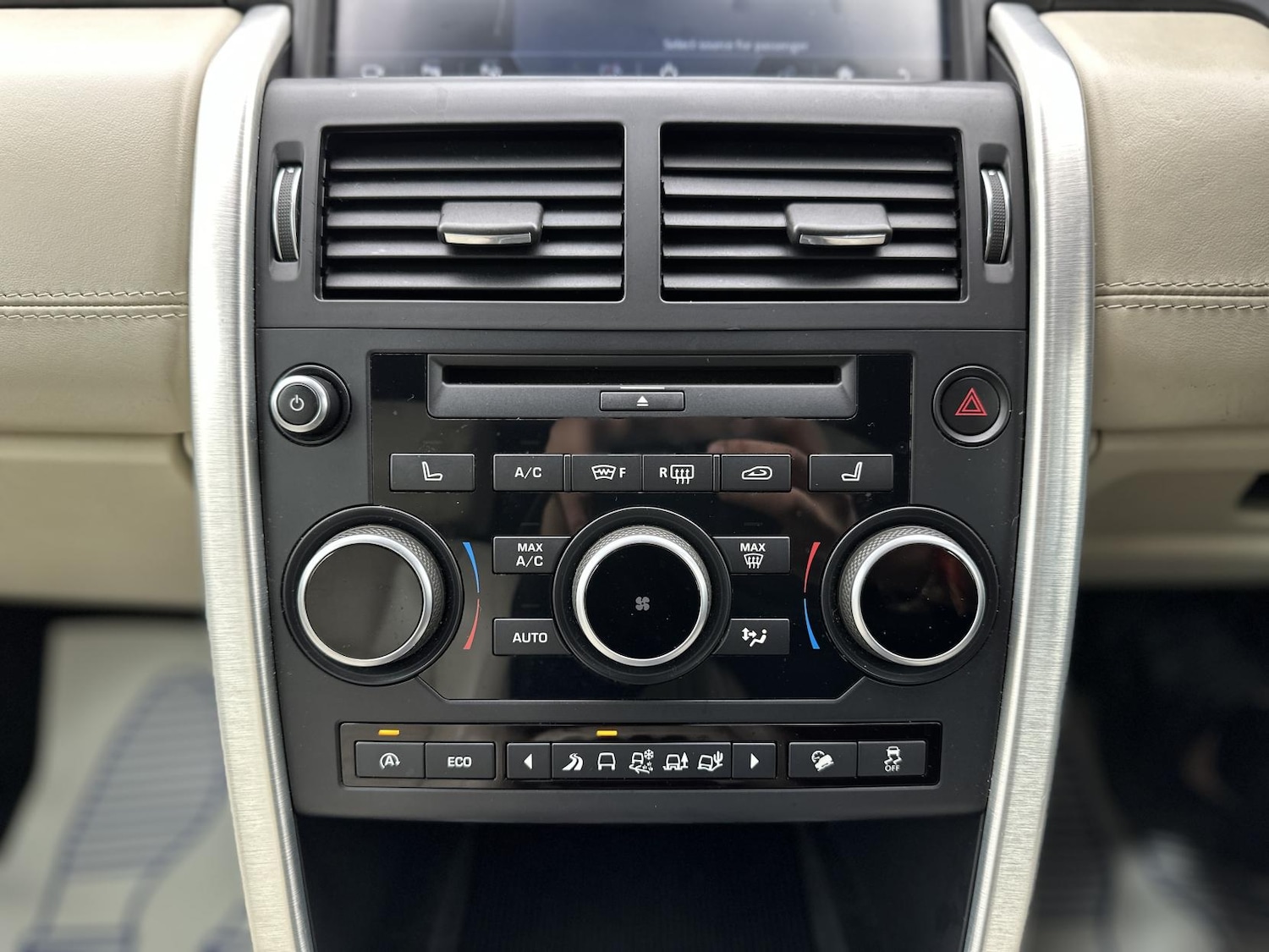 Used Land Rover Discovery Sport 2016 for sale - 77045548: Photo 50