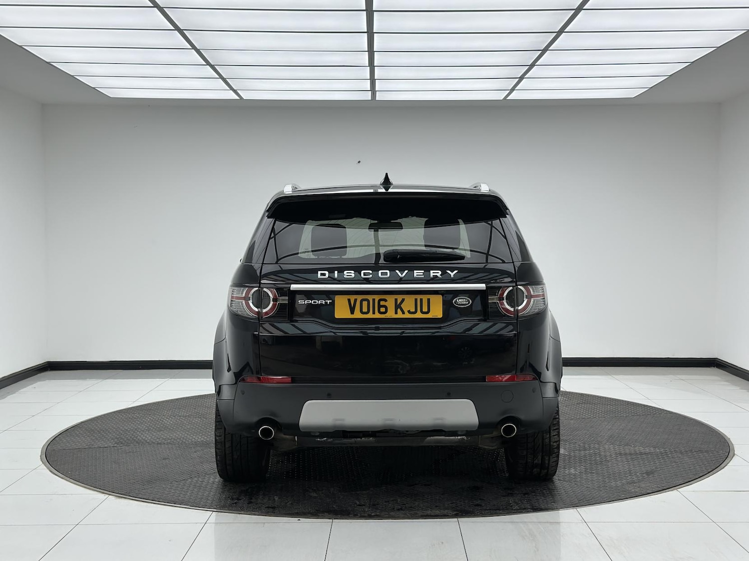 Used Land Rover Discovery Sport 2016 for sale - 77045548: Photo 6