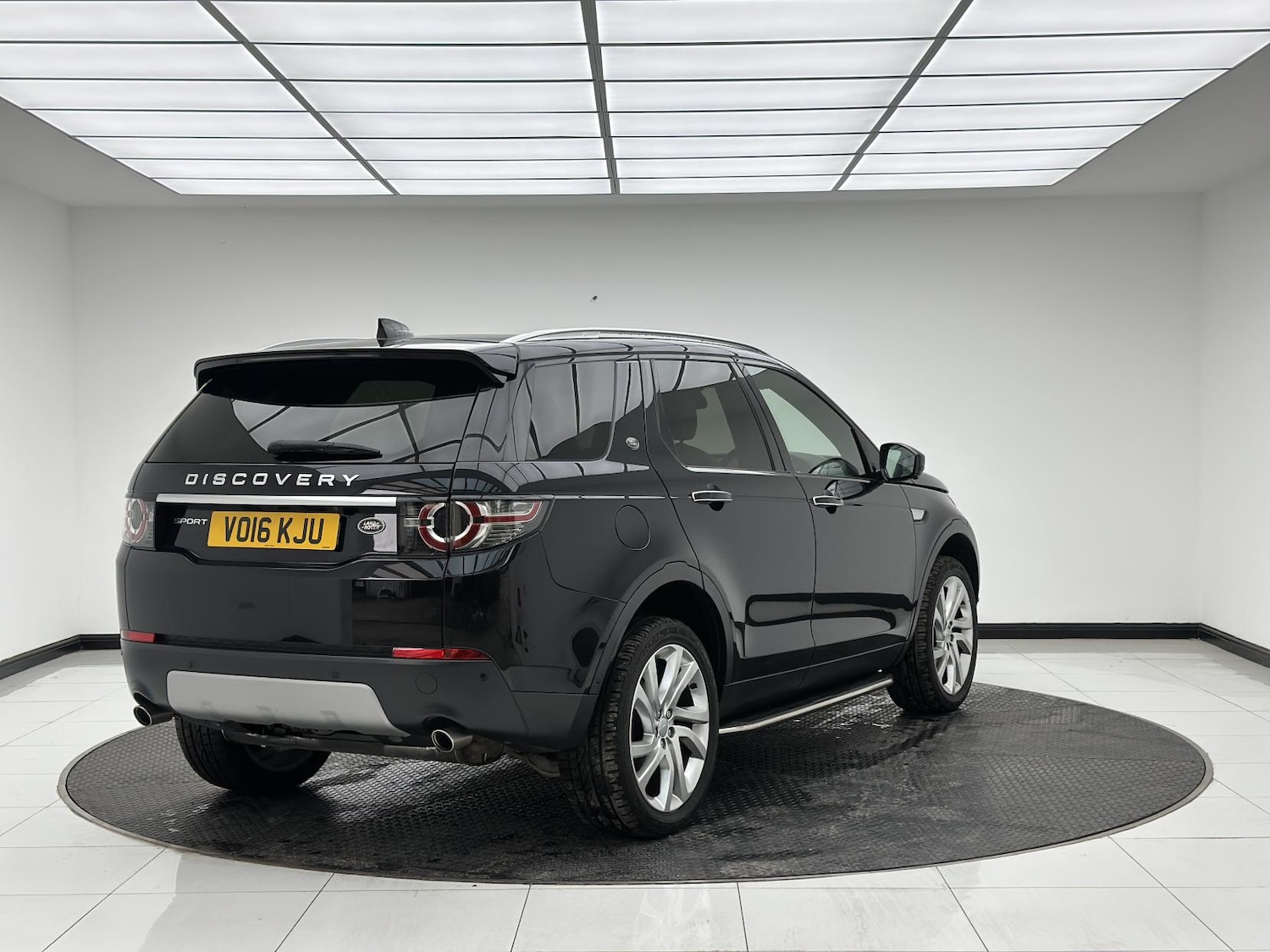 Used Land Rover Discovery Sport 2016 for sale - 77045548: Photo 7