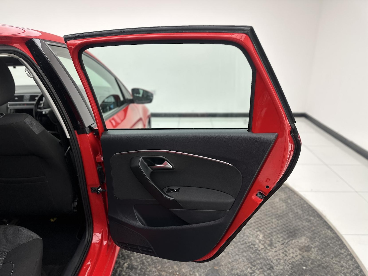 Used Volkswagen Polo 2014 for sale - 77127774: Photo 23