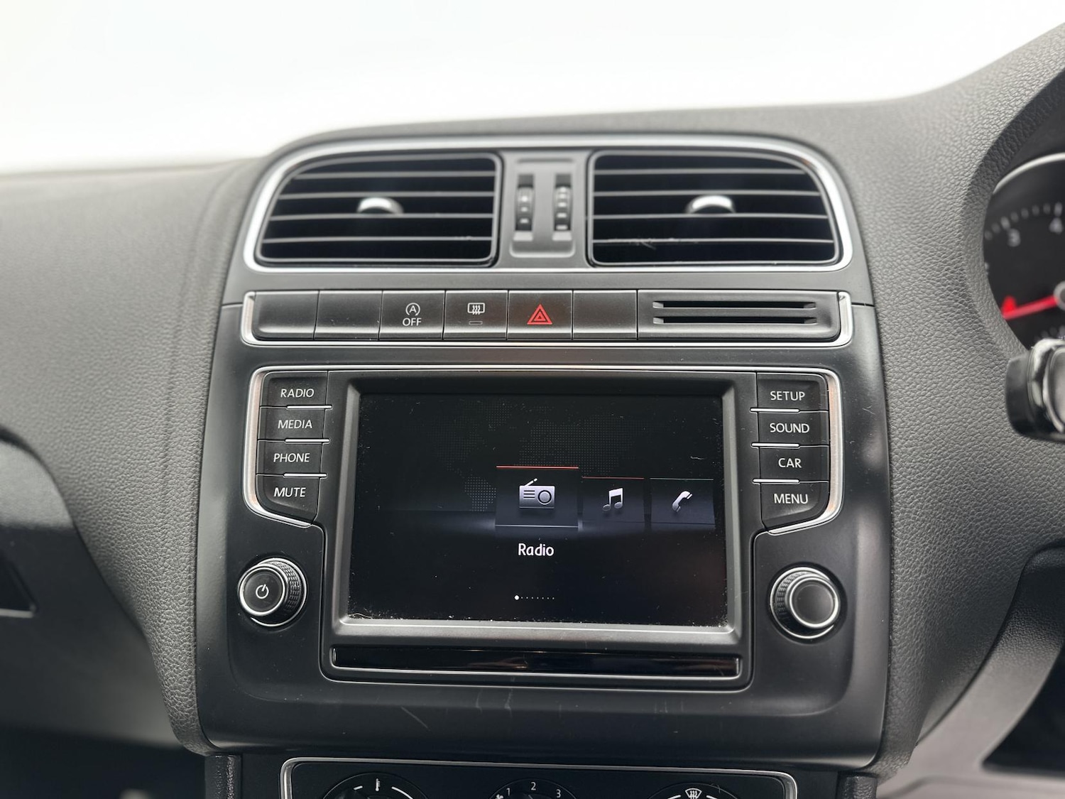 Used Volkswagen Polo 2014 for sale - 77127774: Photo 45