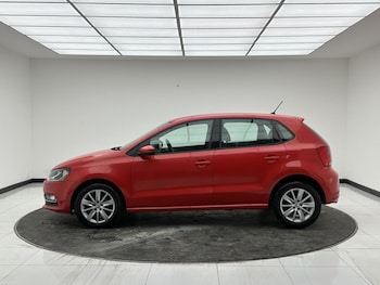 Used Volkswagen Polo 2014 for sale - 77127774: Photo