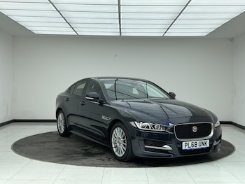 Used Jaguar XE 2018 for sale - 79074241: Photo