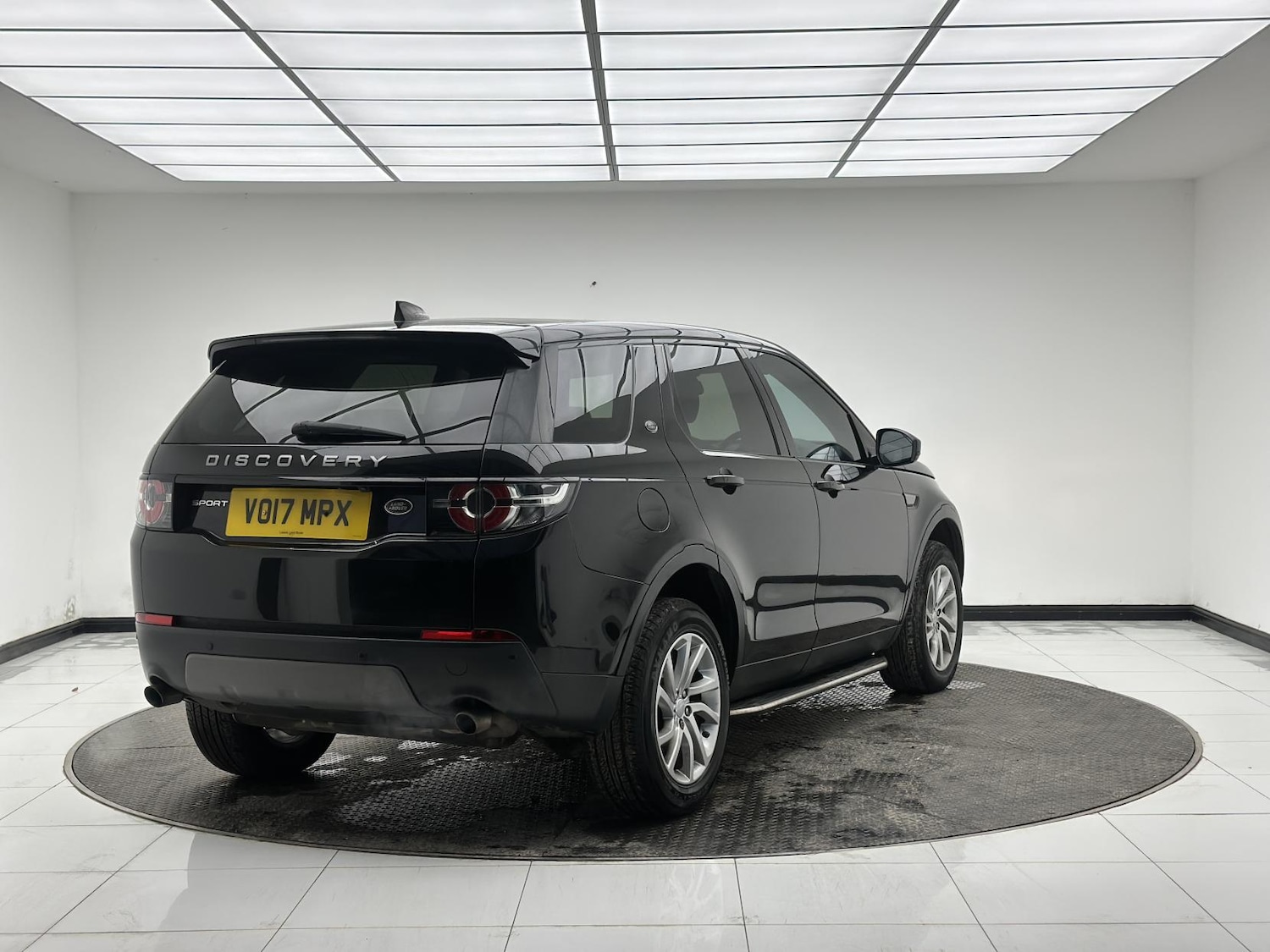 Used Land Rover Discovery Sport 2017 for sale - 77277675: Photo 7