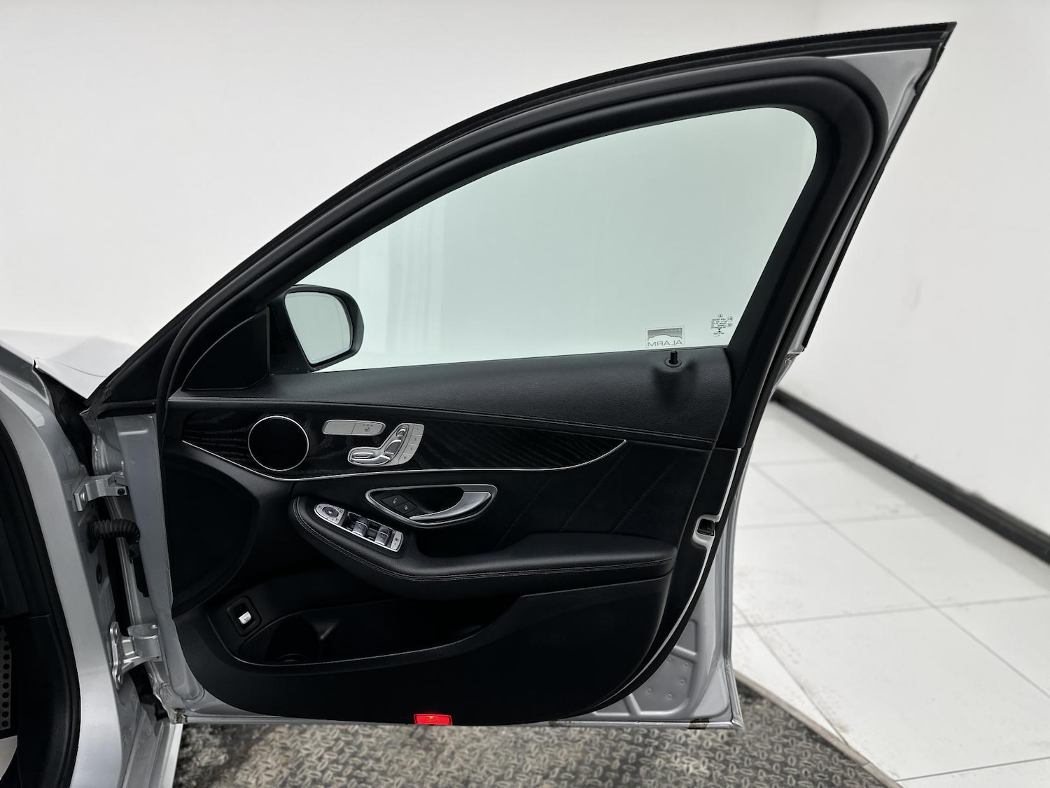 Used Mercedes-Benz C Class 2020 for sale - 77385618: Photo 17