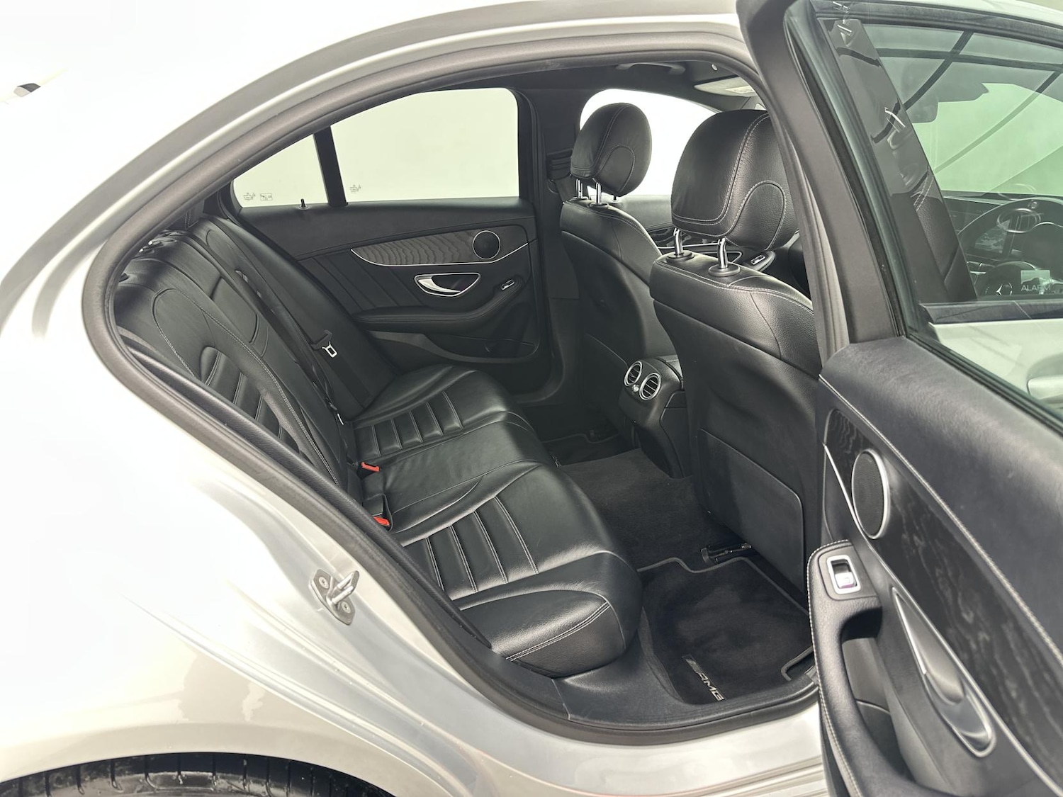 Used Mercedes-Benz C Class 2020 for sale - 77385618: Photo 22