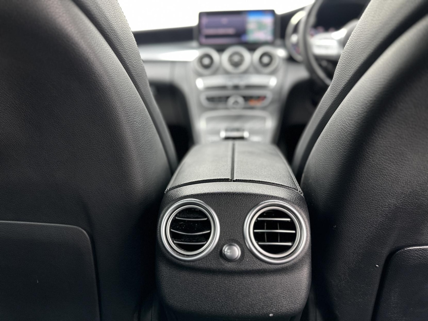 Used Mercedes-Benz C Class 2020 for sale - 77385618: Photo 25