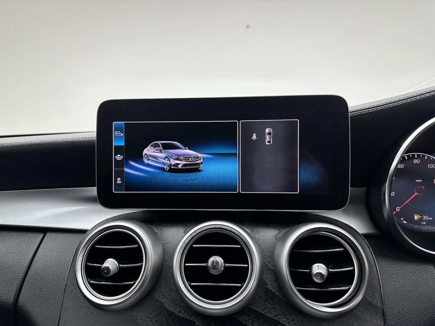 Used Mercedes-Benz C Class 2020 for sale - 77385618: Photo 44