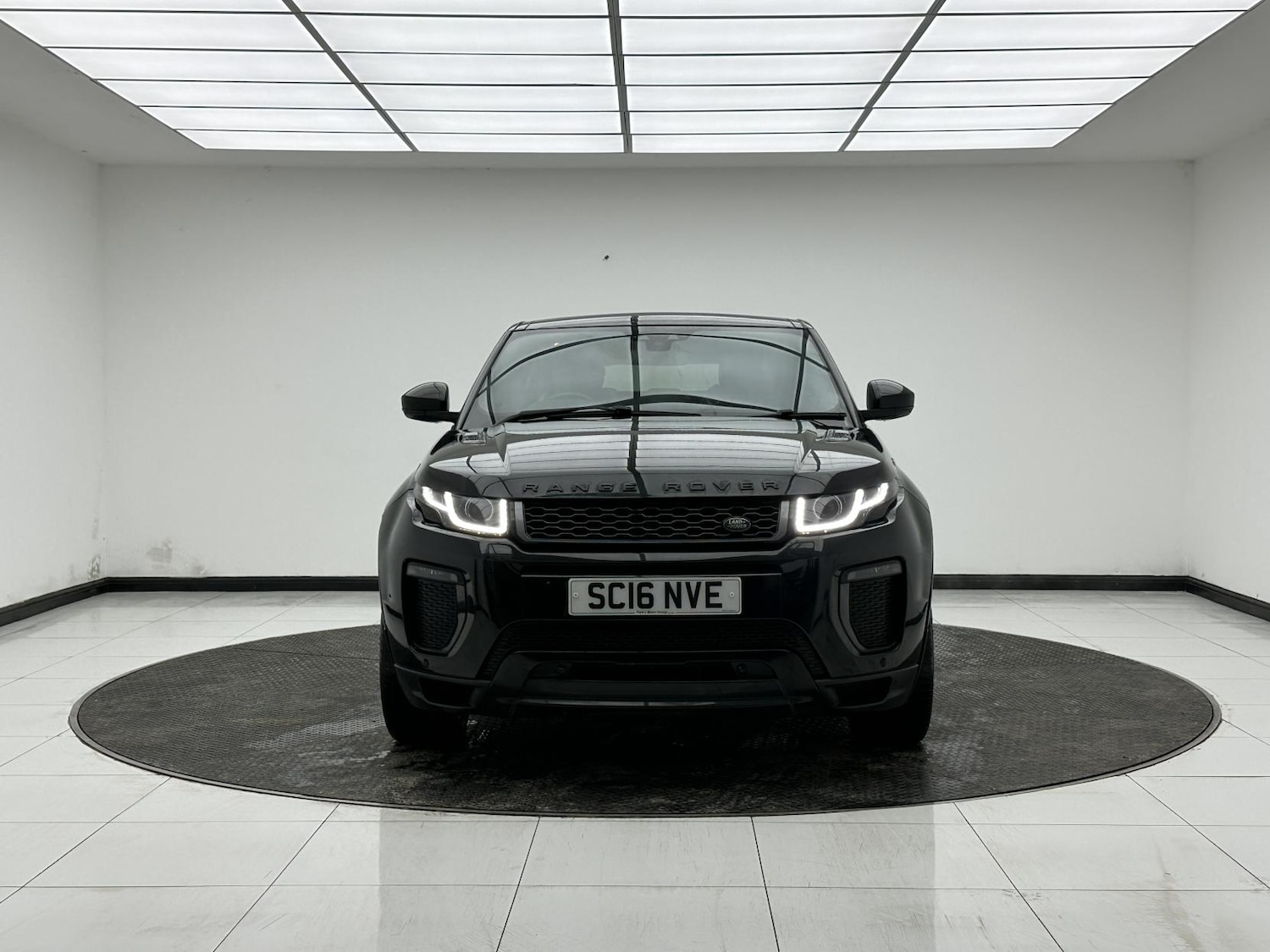 Used Land Rover Range Rover Evoque 2016 for sale - 77289551: Photo 2