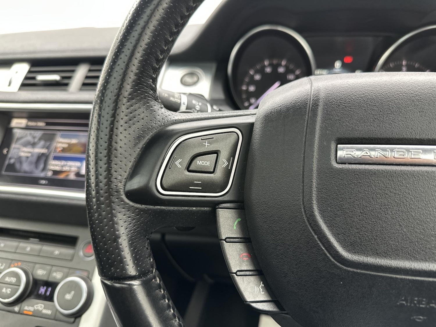 Used Land Rover Range Rover Evoque 2016 for sale - 77289551: Photo 41