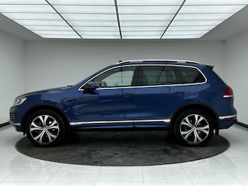Used Volkswagen Touareg 2017 for sale - 79067584: Photo