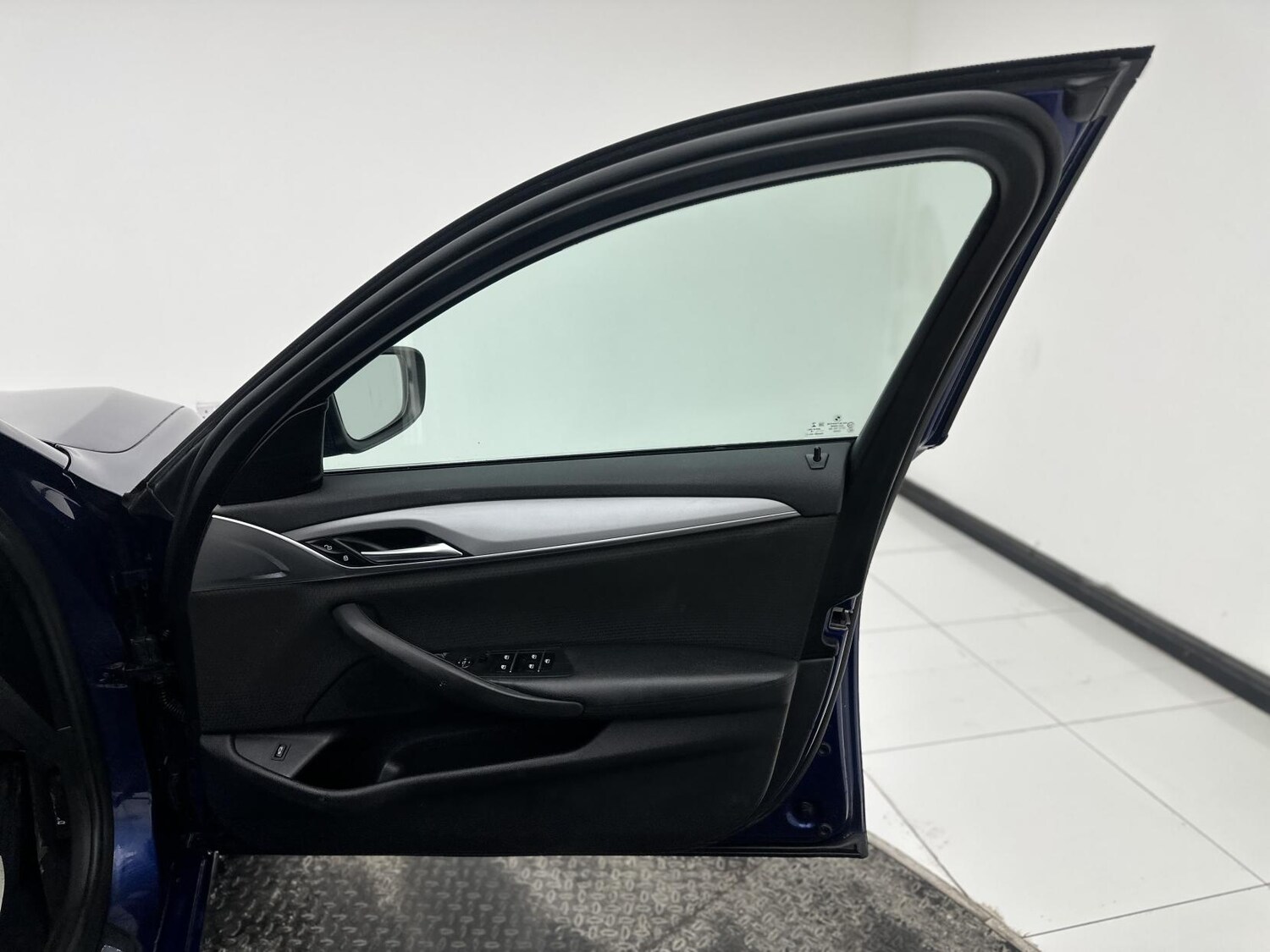 Used BMW 5 Series 2019 for sale - 77495152: Photo 19