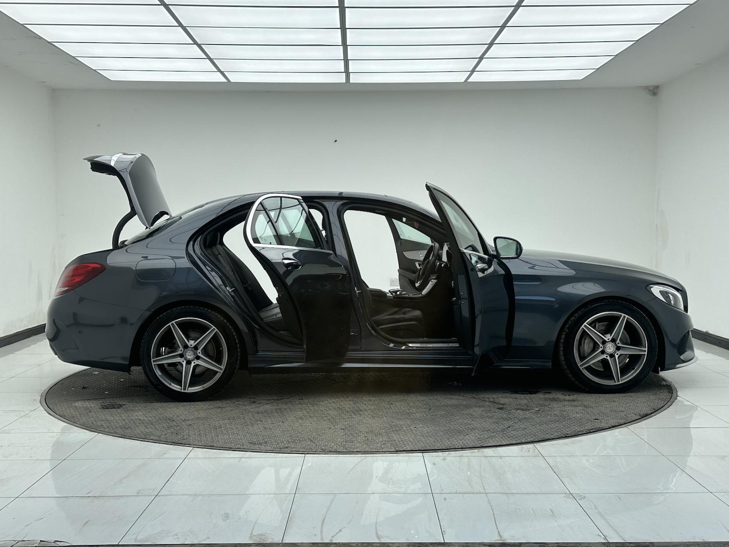 Used Mercedes-Benz C Class 2015 for sale - 77934609: Photo 13