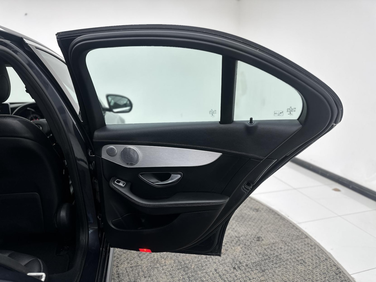 Used Mercedes-Benz C Class 2015 for sale - 77934609: Photo 22