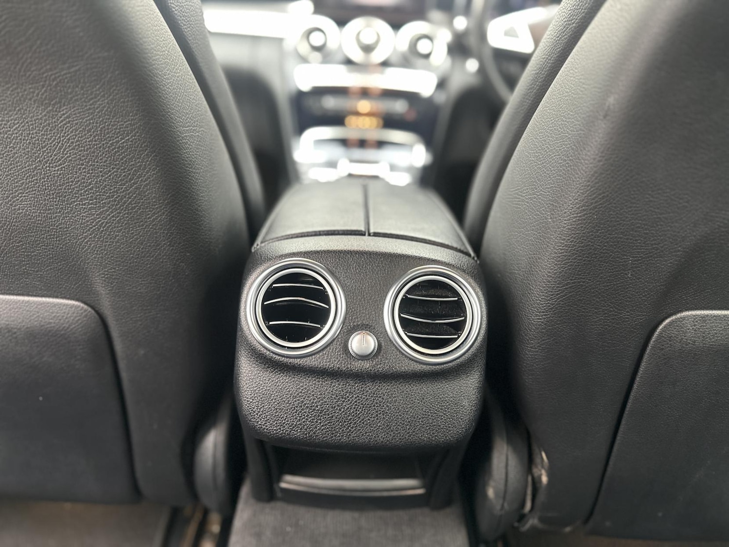 Used Mercedes-Benz C Class 2015 for sale - 77934609: Photo 27