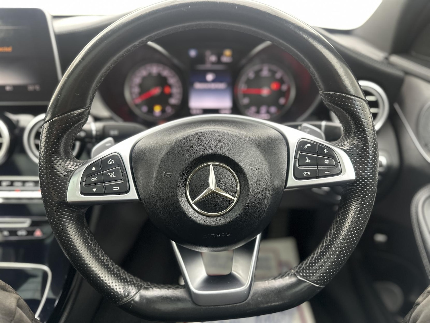 Used Mercedes-Benz C Class 2015 for sale - 77934609: Photo 38