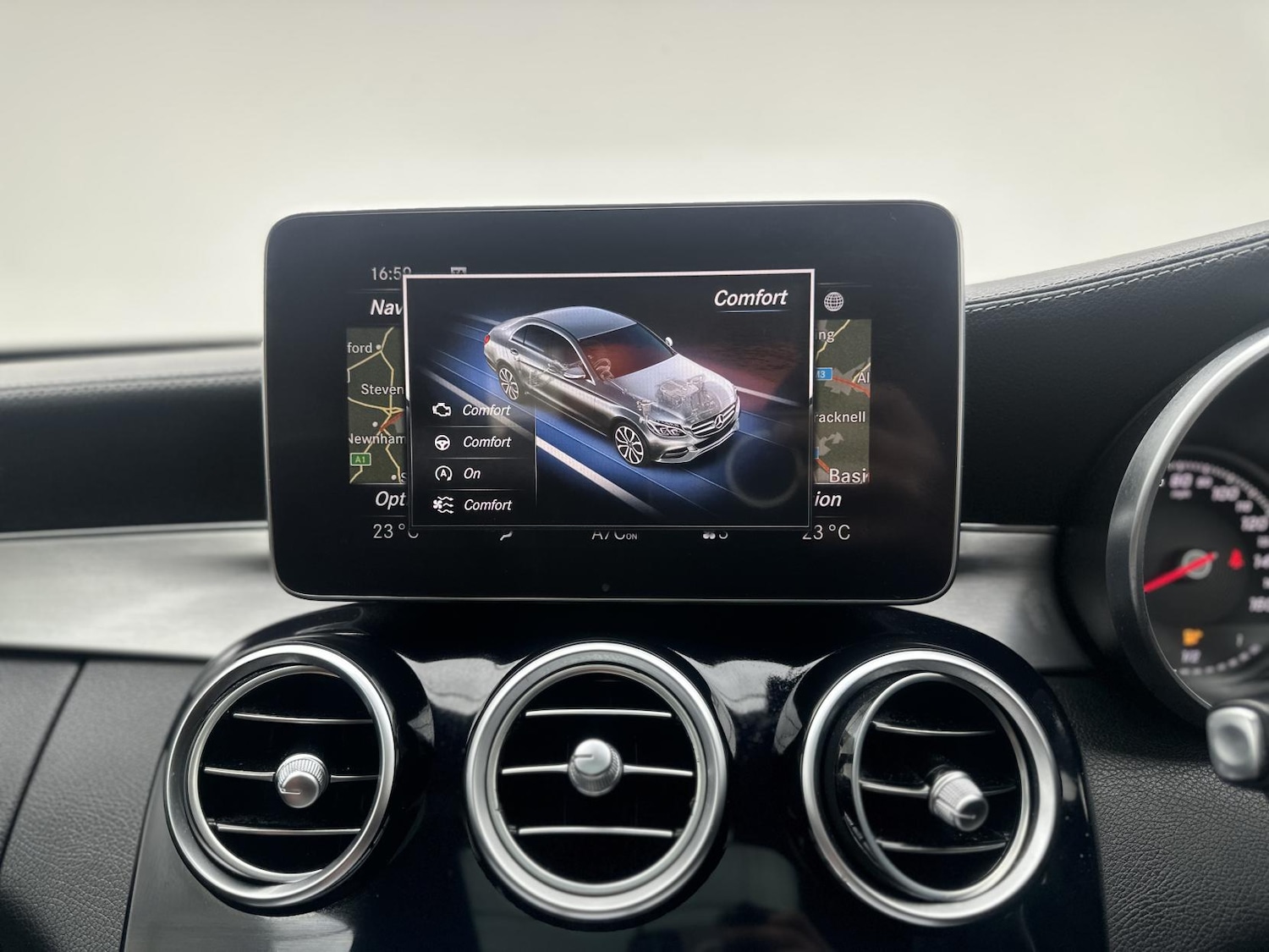 Used Mercedes-Benz C Class 2015 for sale - 77934609: Photo 47