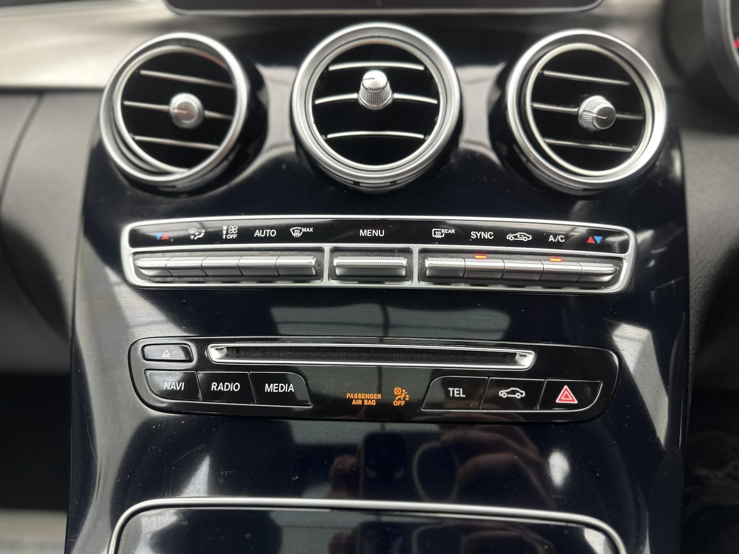 Used Mercedes-Benz C Class 2015 for sale - 77934609: Photo 48