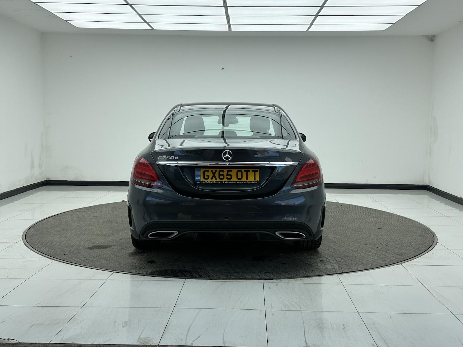 Used Mercedes-Benz C Class 2015 for sale - 77934609: Photo 6