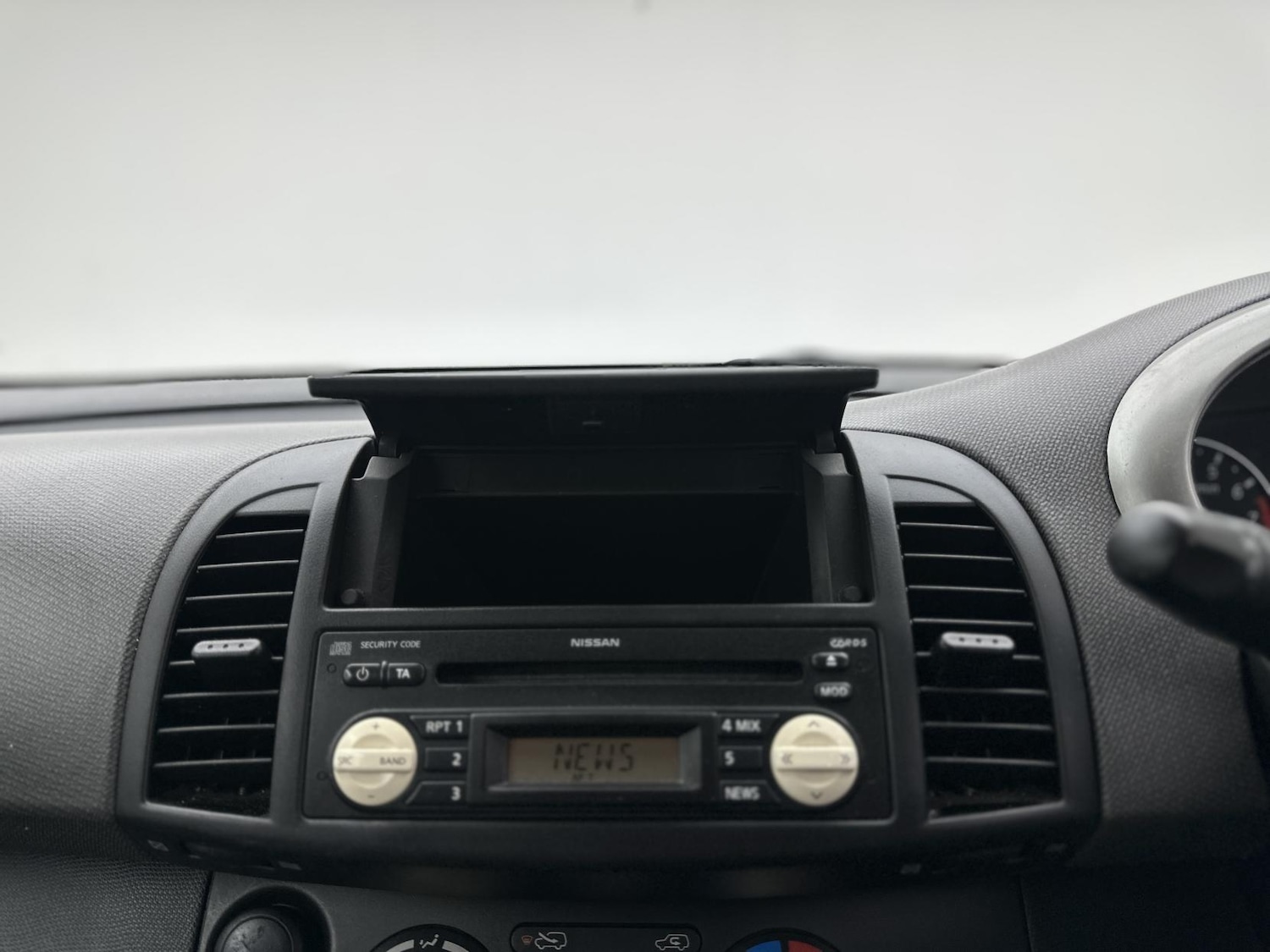 Used Nissan Micra 2007 for sale - 76117687: Photo 32