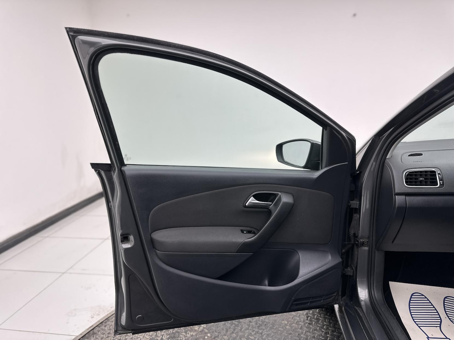 Used Volkswagen Polo 2013 for sale - 77519424: Photo 23