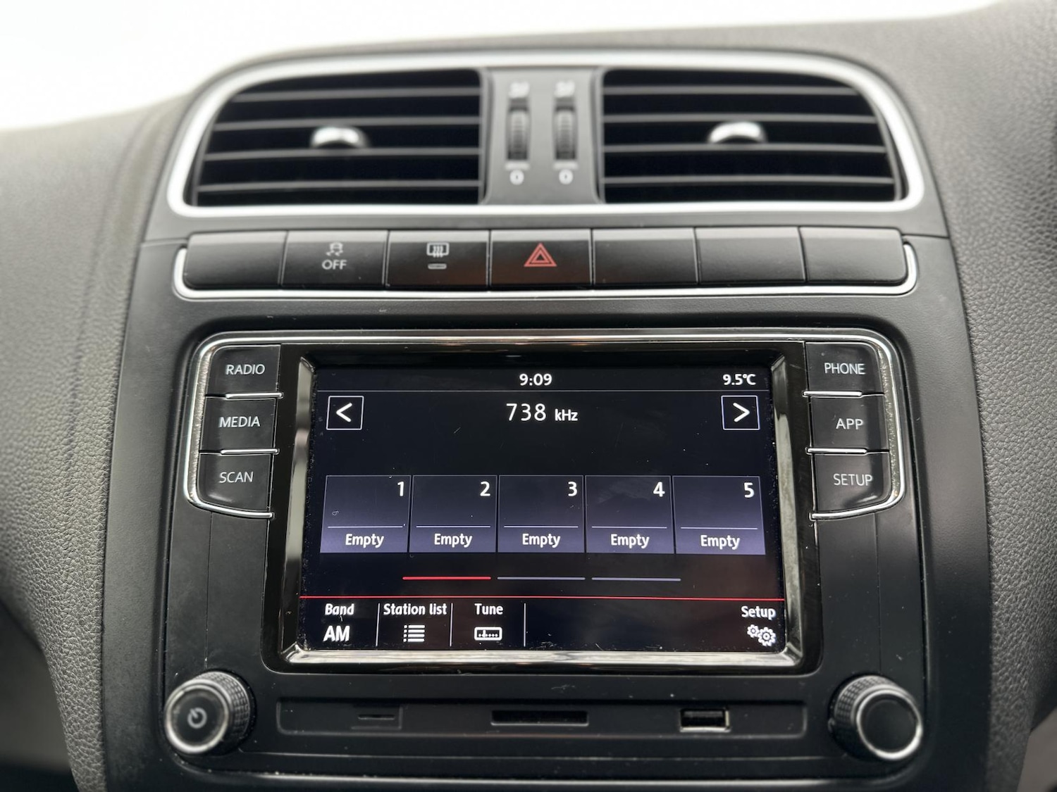 Used Volkswagen Polo 2013 for sale - 77519424: Photo 34