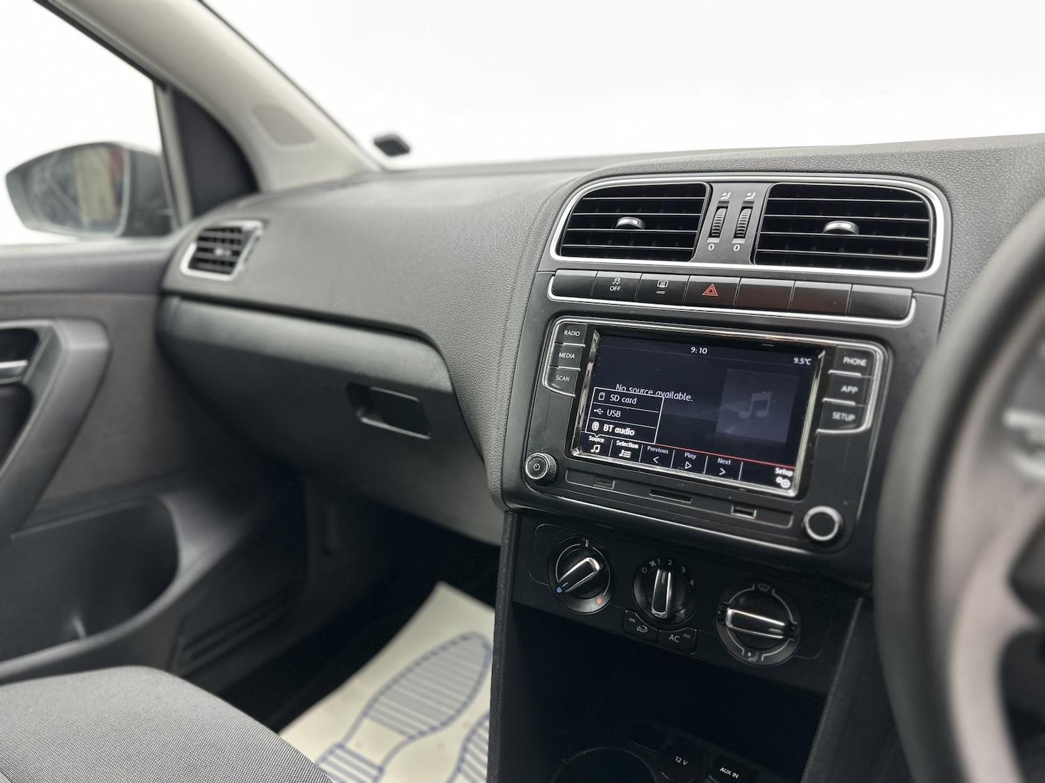 Used Volkswagen Polo 2013 for sale - 77519424: Photo 42