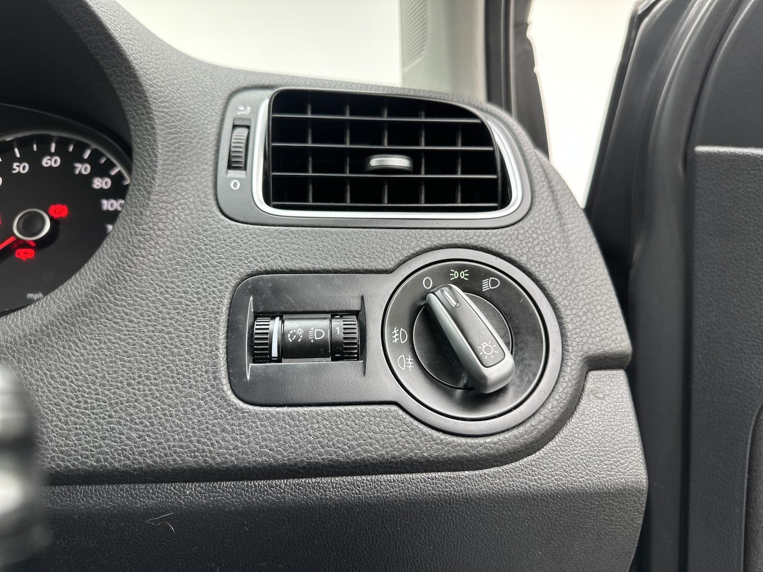 Used Volkswagen Polo 2013 for sale - 77519424: Photo 44