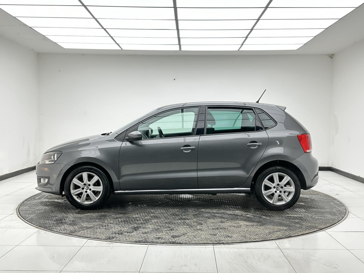 Used Volkswagen Polo 2013 for sale - 77519424: Photo 6