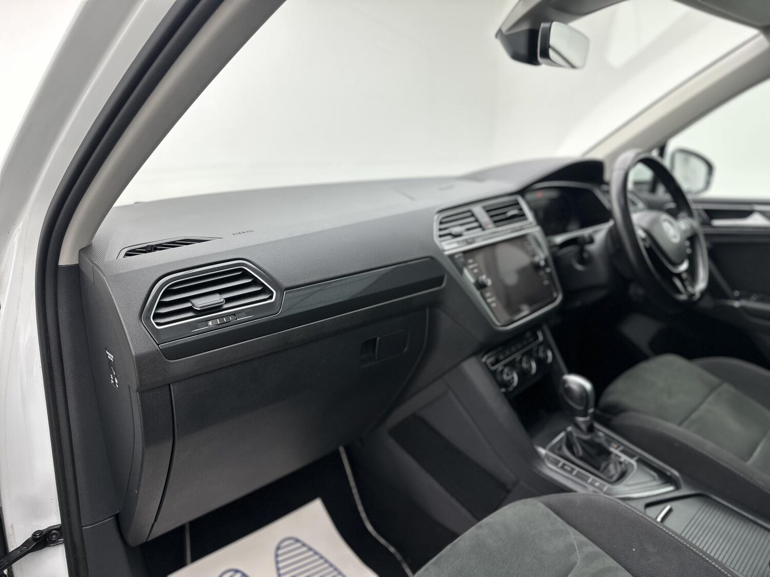 Used Volkswagen Tiguan 2018 for sale - 78190701: Photo 26