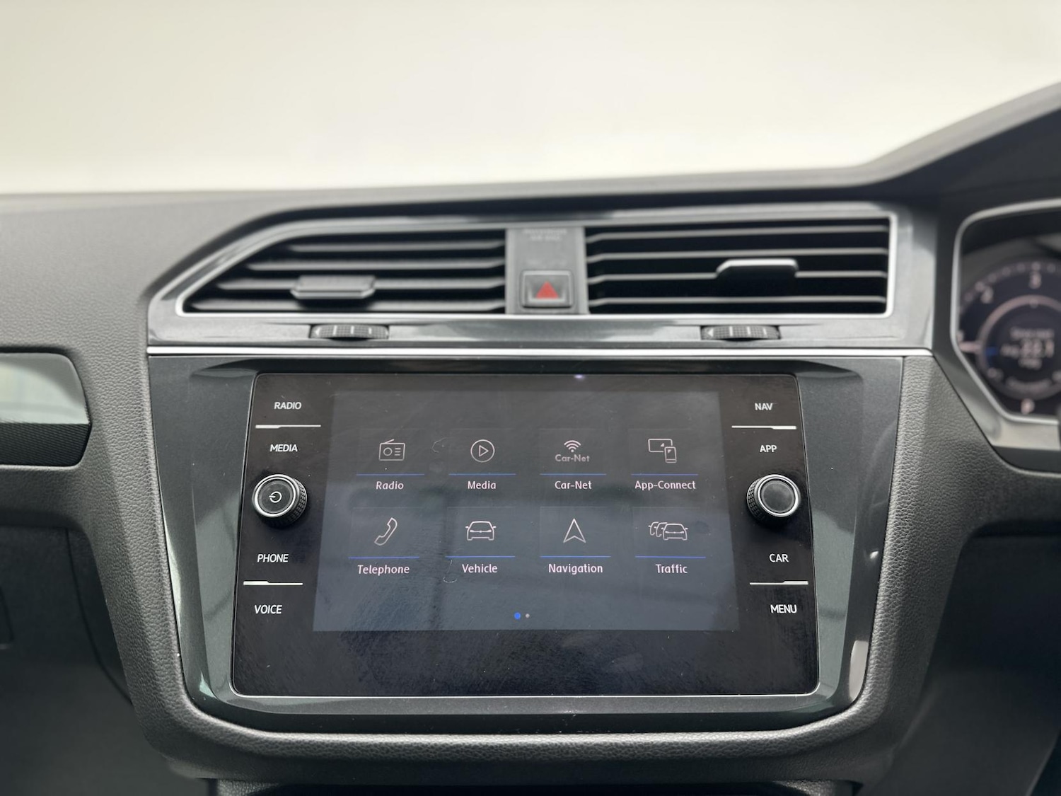 Used Volkswagen Tiguan 2018 for sale - 78190701: Photo 31