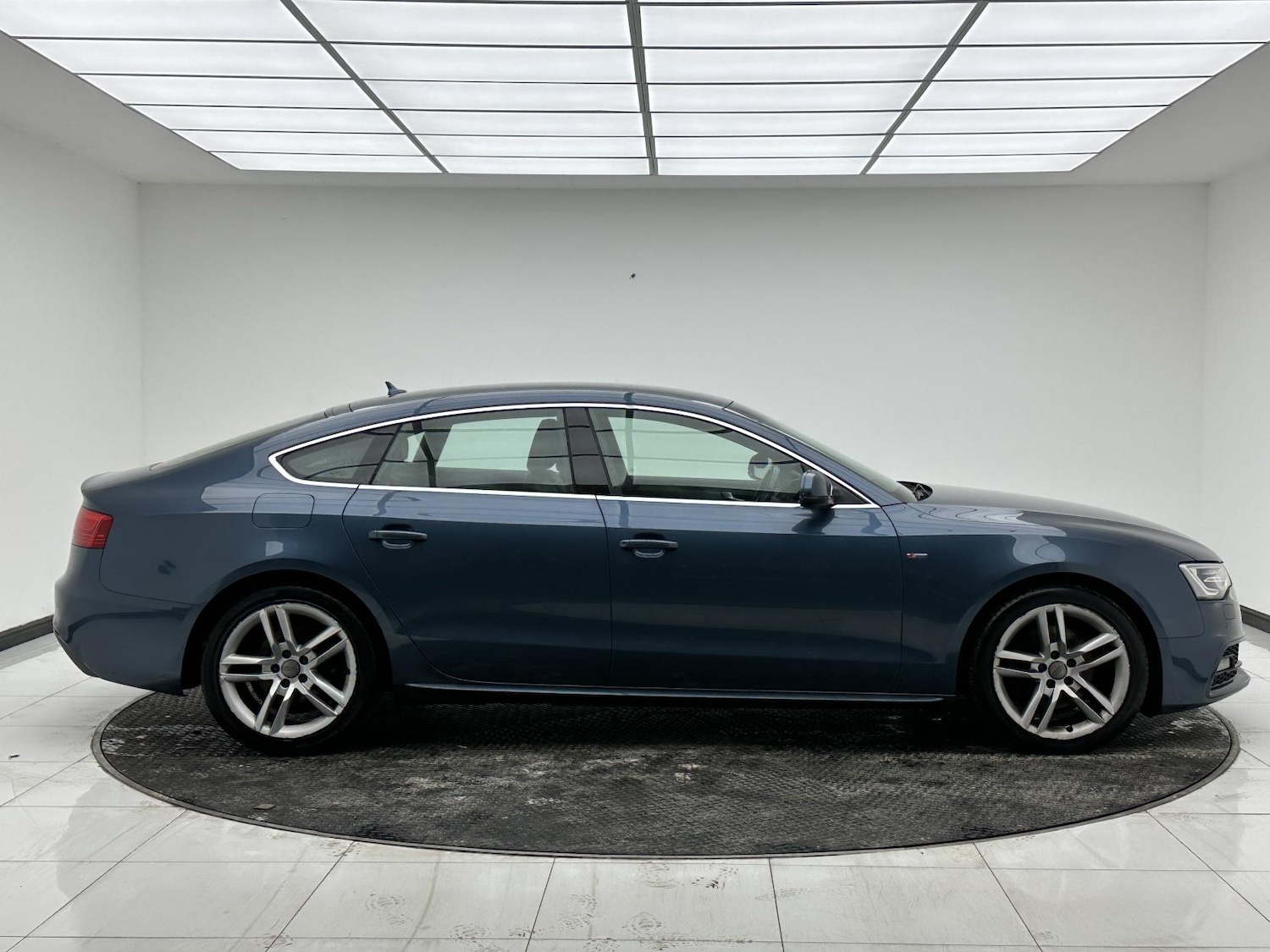 Used Audi A5 2016 for sale - 77210681: Photo 8