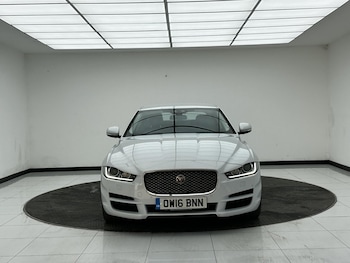 Used Jaguar XE 2016 for sale - 78736651: Photo