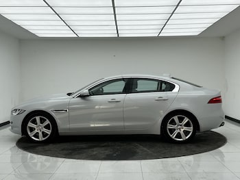 Used Jaguar XE 2016 for sale - 78736651: Photo