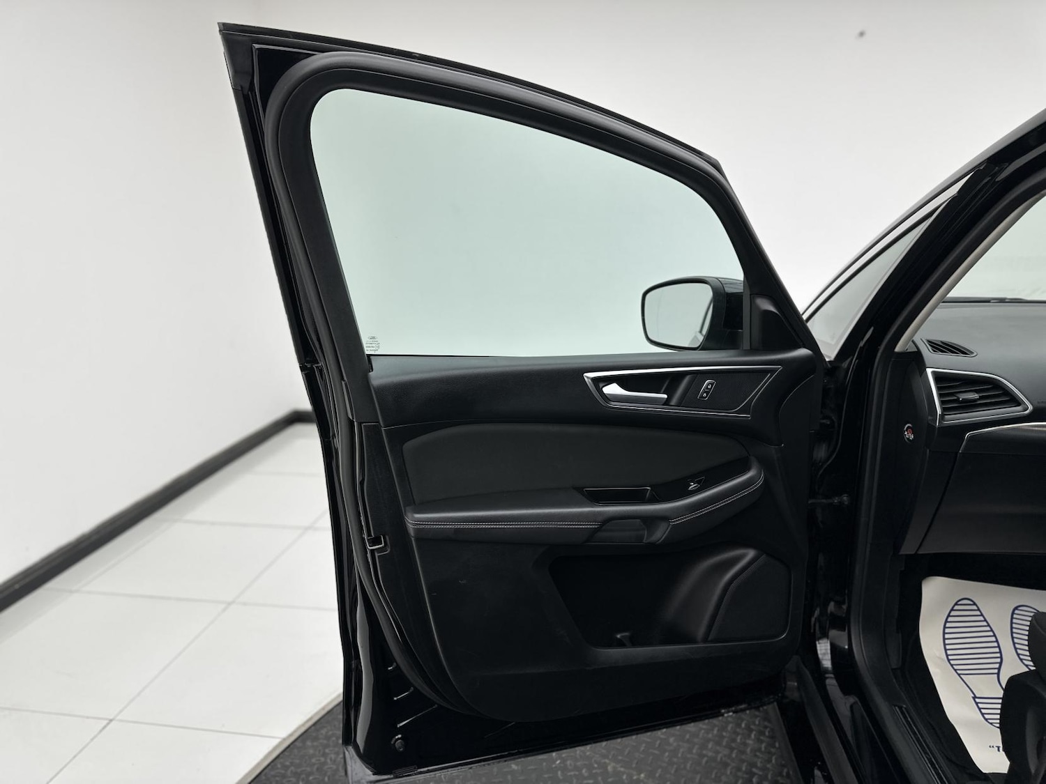 Used Ford S-Max 2017 for sale - 76304445: Photo 37