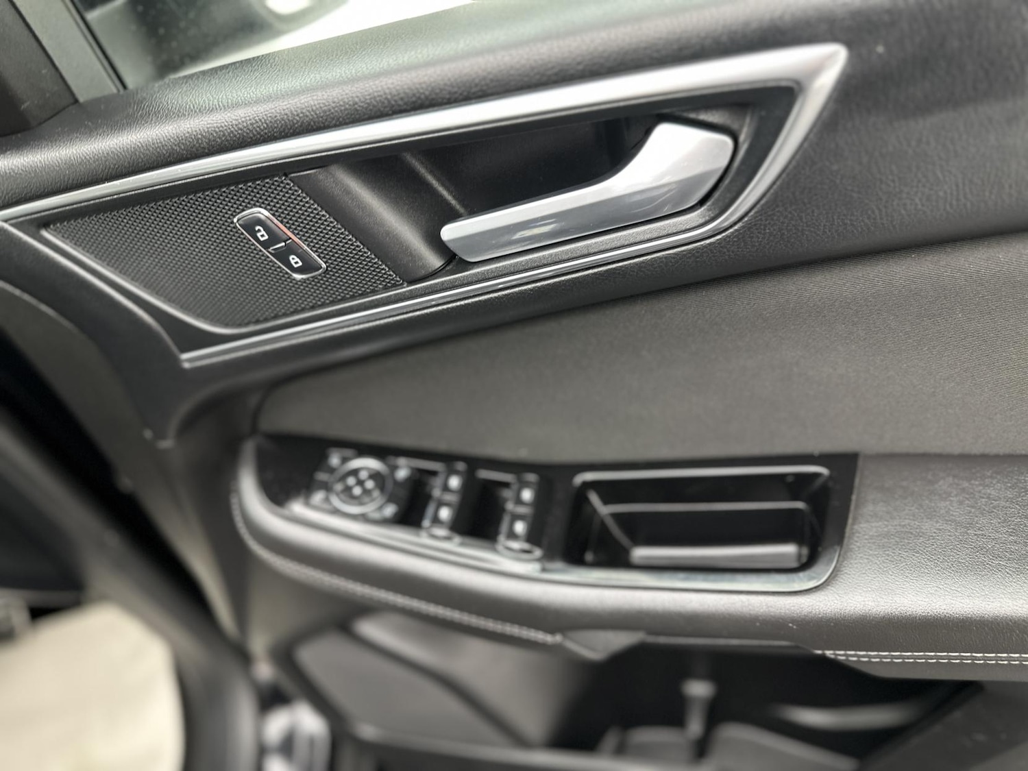 Used Ford S-Max 2017 for sale - 76304445: Photo 56