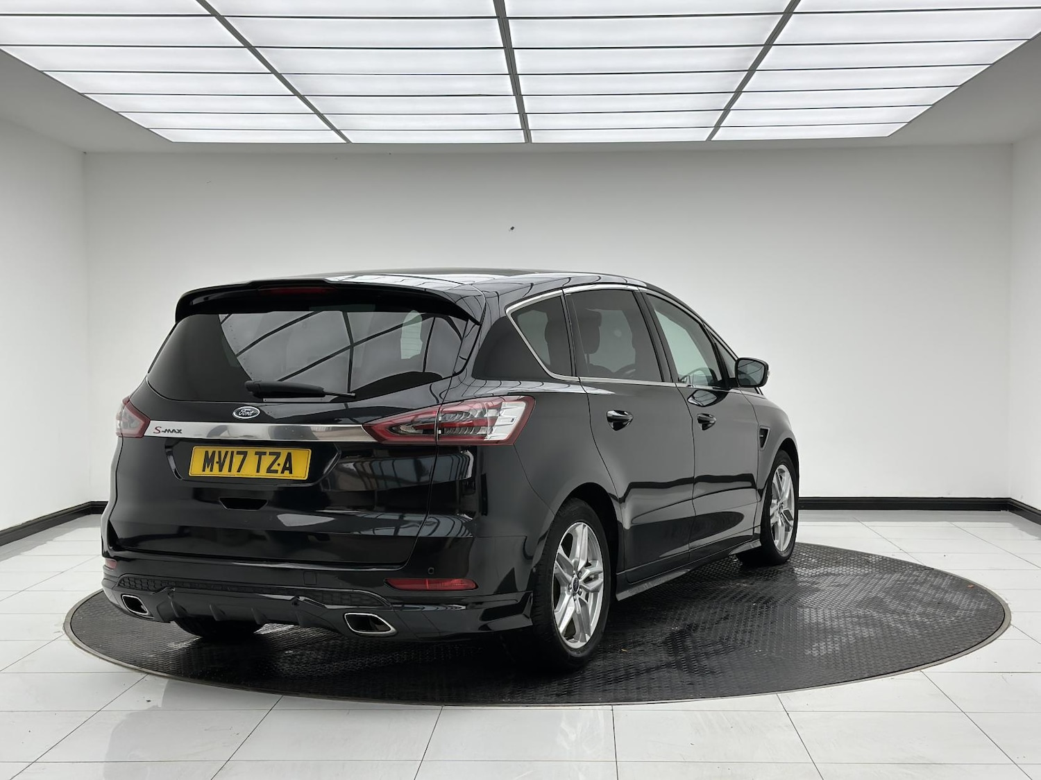 Used Ford S-Max 2017 for sale - 76304445: Photo 8