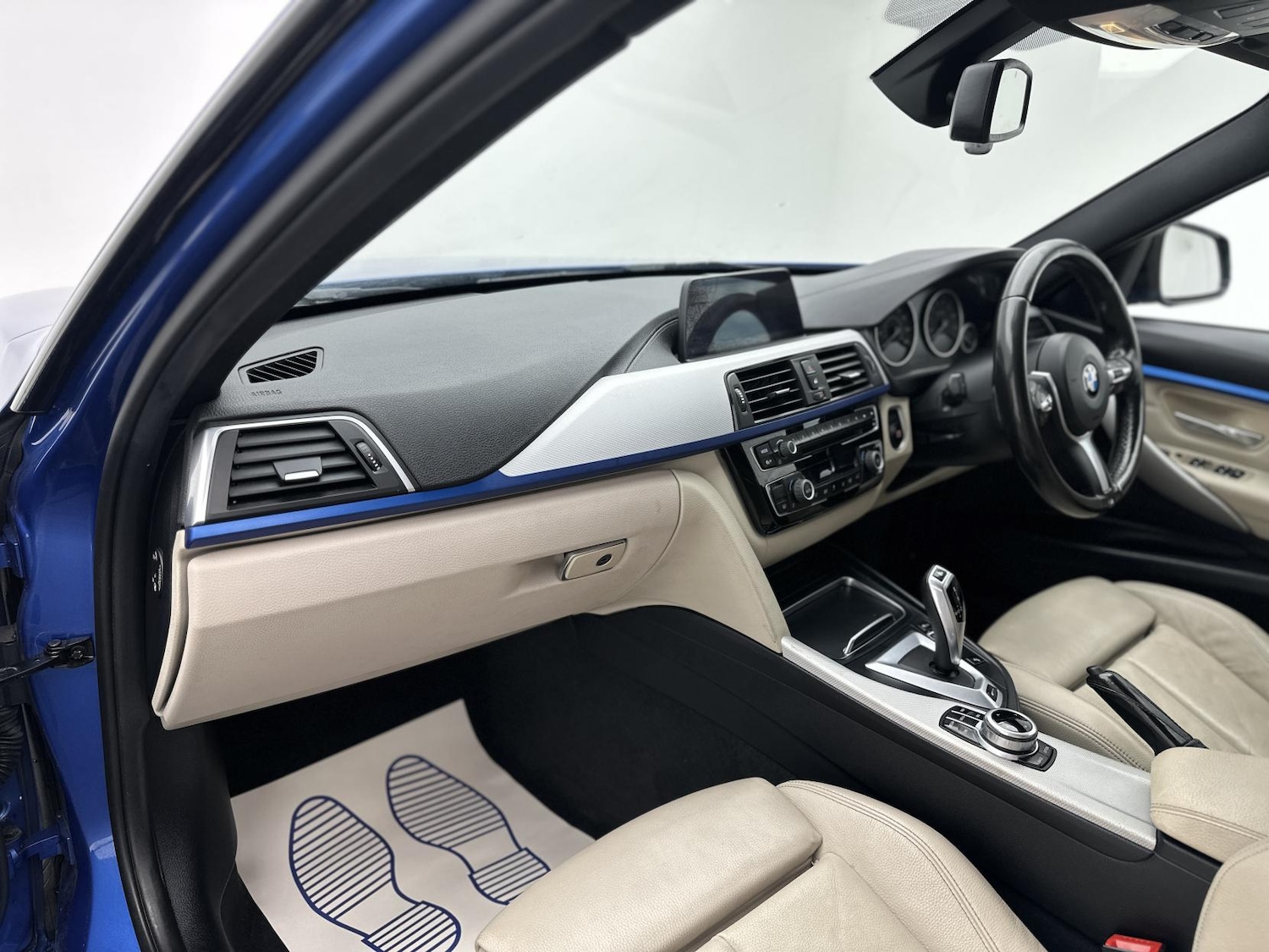 Used BMW 3 Series 2017 for sale - 76885277: Photo 29