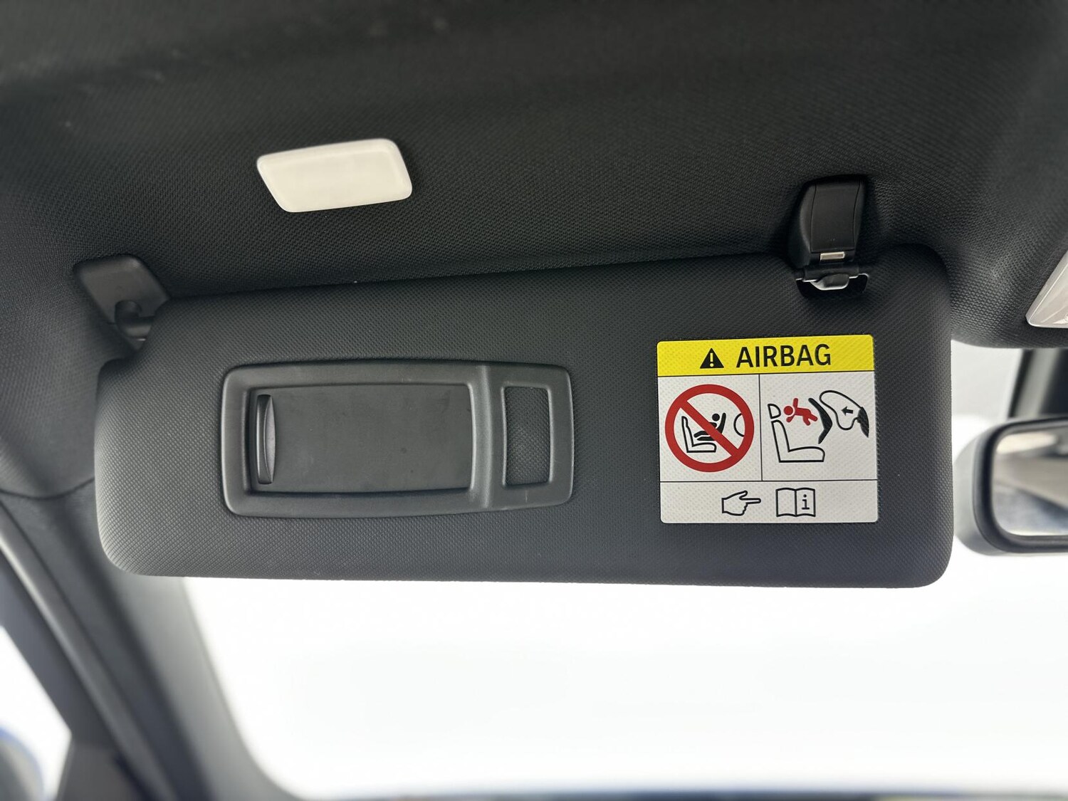 Used BMW 3 Series 2017 for sale - 76885277: Photo 54